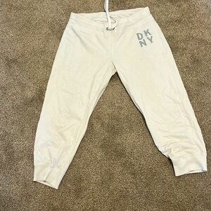 DKNY Green Bay Packers capris